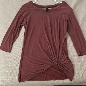 1/4 sleeve shirt